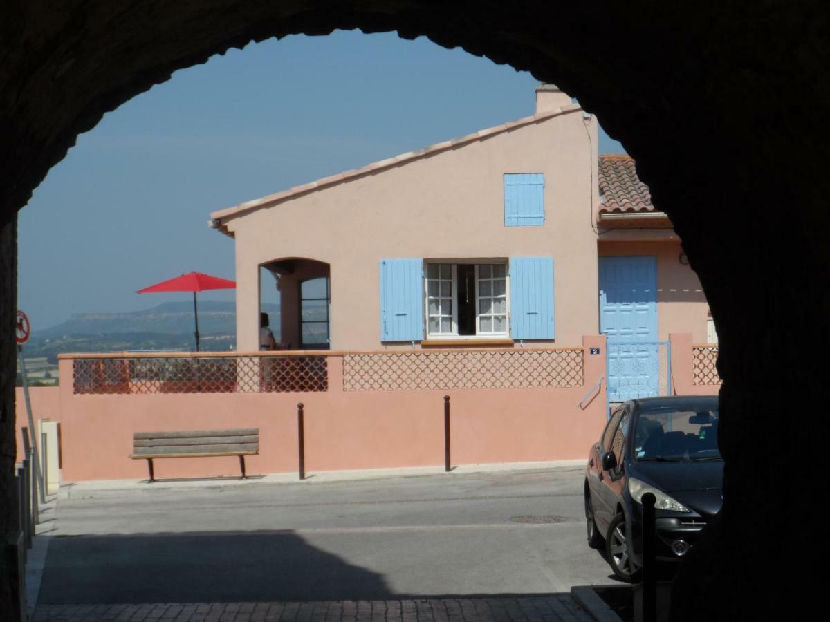 Place Du Chateau Pourrieres 外观 照片